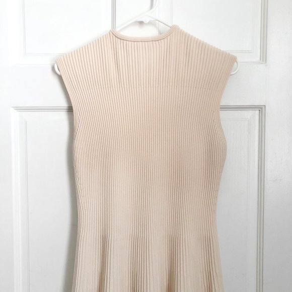 Elegant Cream Sleeveless Dress - Picture 4 of 8